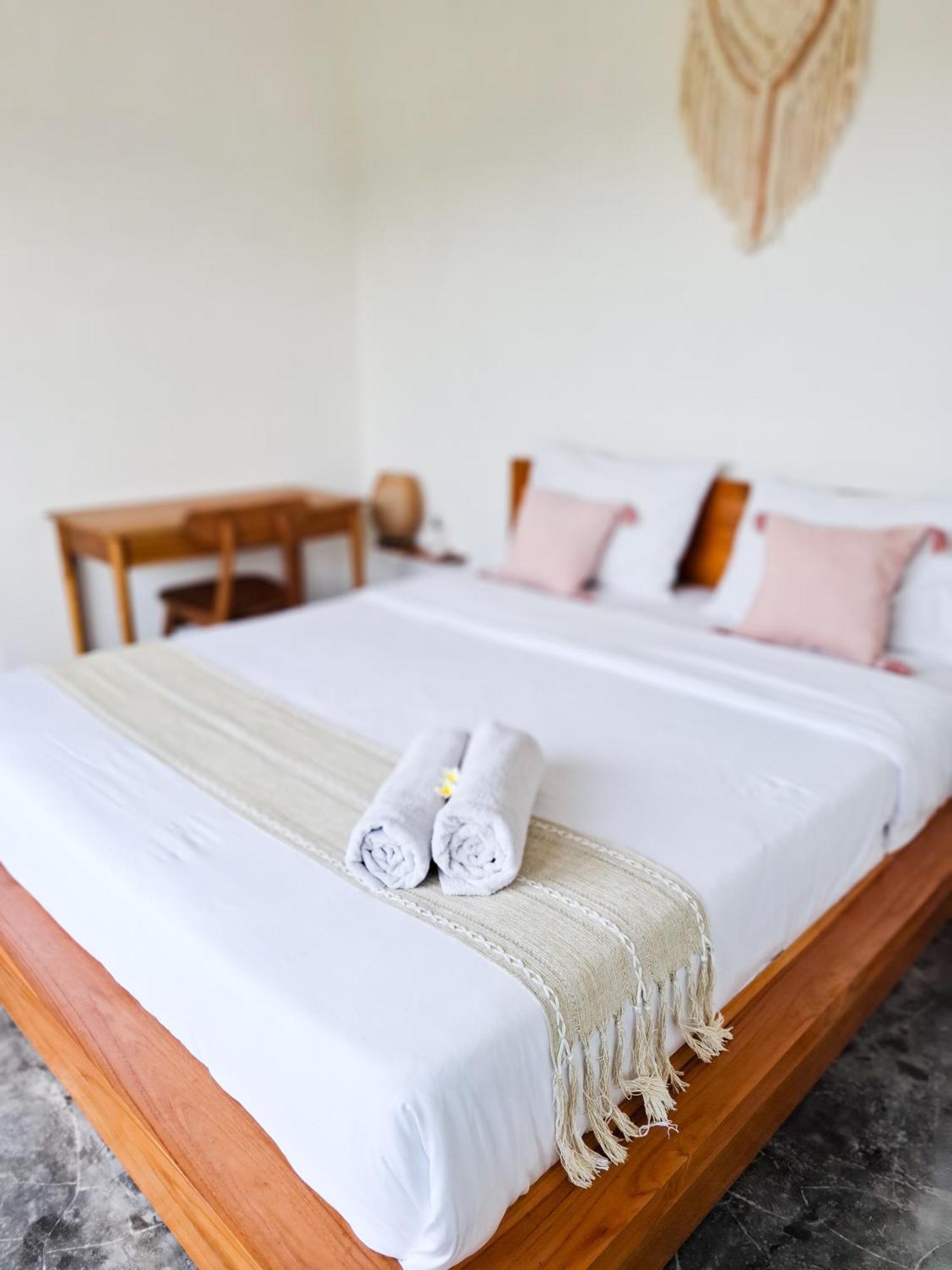 Turtle House Surf & Stay Airsatang المظهر الخارجي الصورة